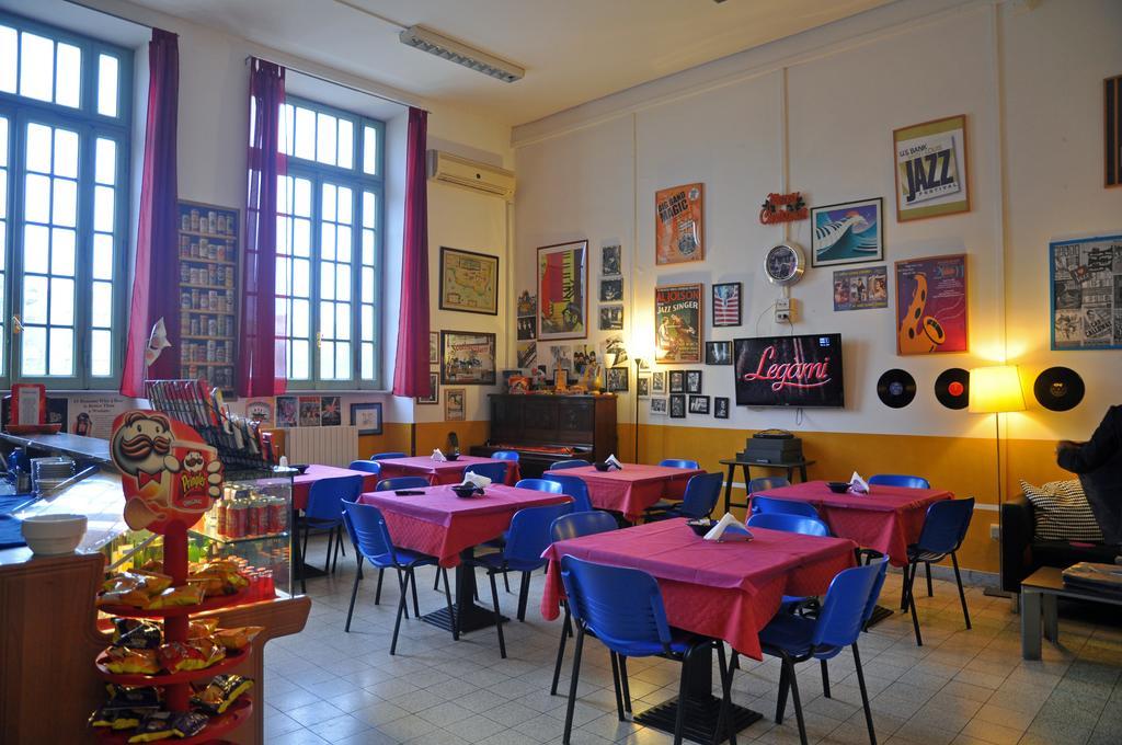 Litus Roma Hostel Lido di Ostia Exterior photo The interior of the Legion
